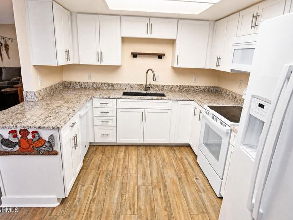 9730 N 94TH Place, Unit 114, Scottsdale, AZ 85258