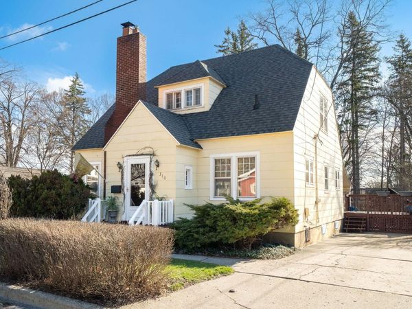 310 S Cross Street, Greenville, MI 48838