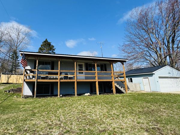 305 Monroe Avenue, Big Rapids, MI 49307