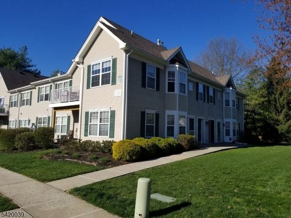 80 Williamson Ct, Bridgewater, NJ 08807