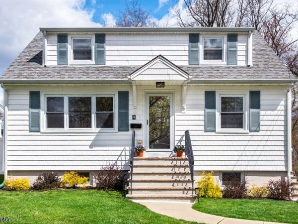 74 Franklin St, Verona, NJ 07044