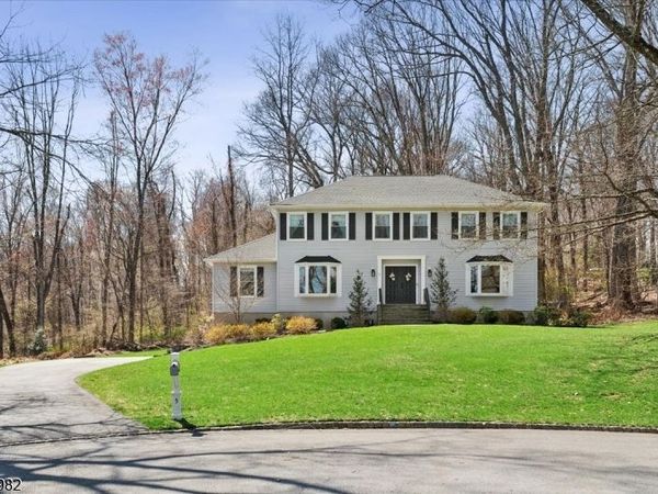 5 Jessica Pl, Randolph, NJ 07869