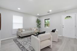 2670 Louise Drive photo 4