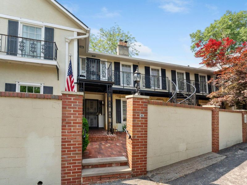 1631 Roxbury Road, Unit D2, Columbus, OH 43212 Photo 33