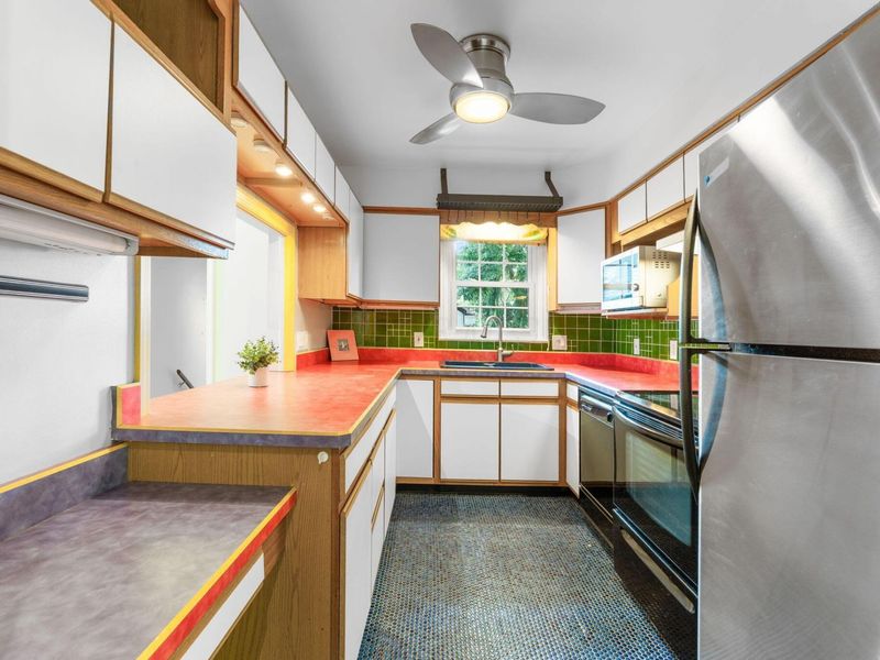 1631 Roxbury Road, Unit D2, Columbus, OH 43212 Photo 8