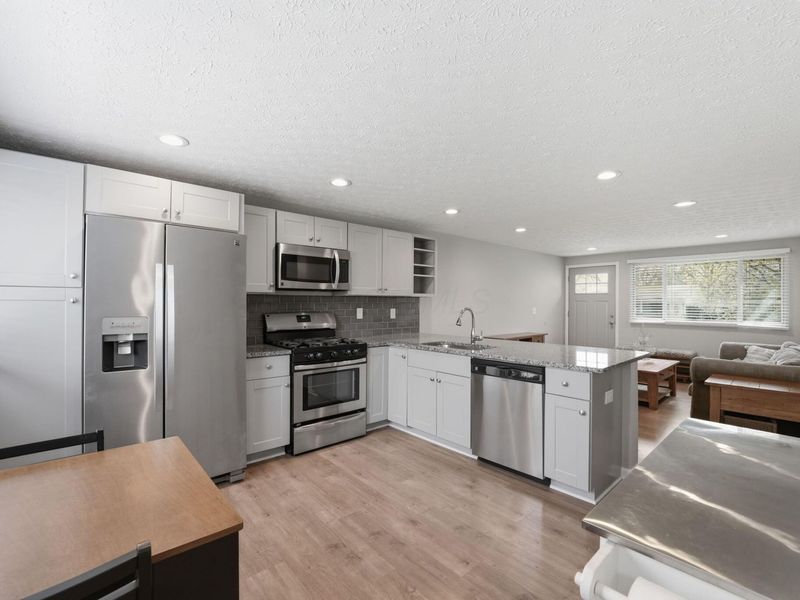 4687 Larkhall Lane, Columbus, OH 43229 Photo 10