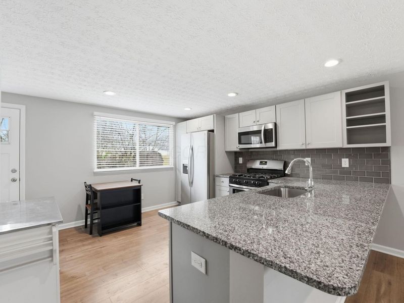 4687 Larkhall Lane, Columbus, OH 43229 Photo 7