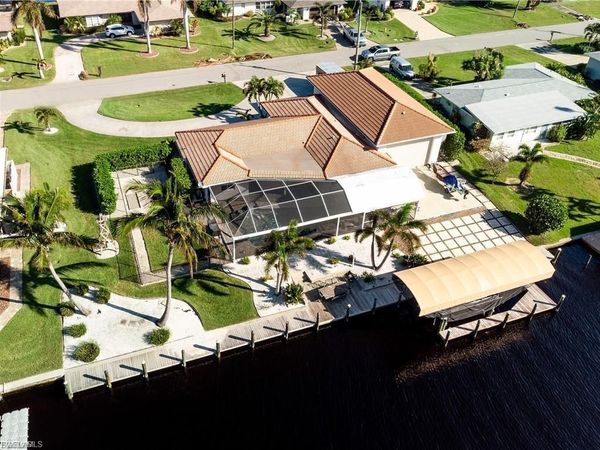 134 SW 53rd TER, CAPE CORAL, FL 33914