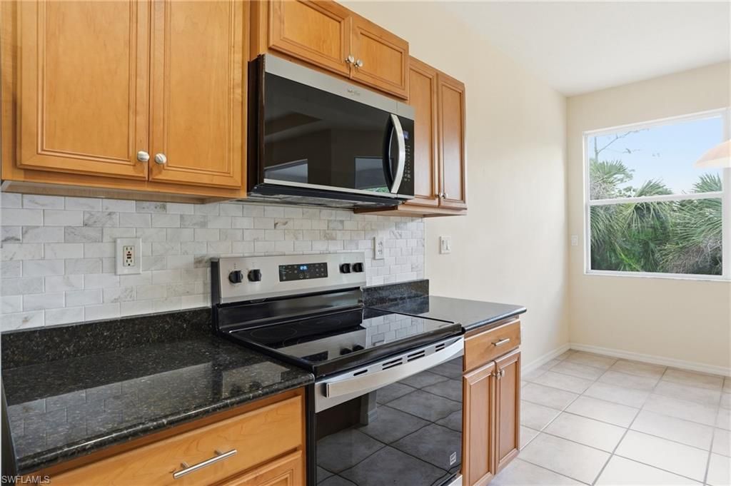 12854 Carrington Cir, Unit 7, Naples, FL 34105 Photo