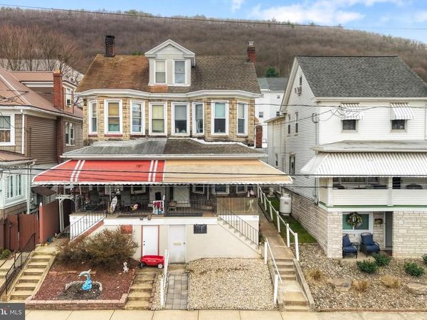 125 E CATAWISSA STREET , NESQUEHONING, PA 18240