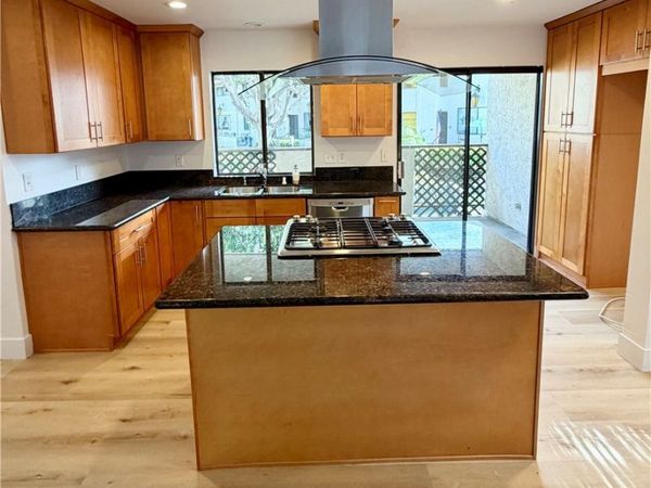 400 S Flower, Unit 8, Orange, CA 92868