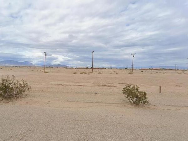 1344 Riviera Circle, Thermal, CA 92274