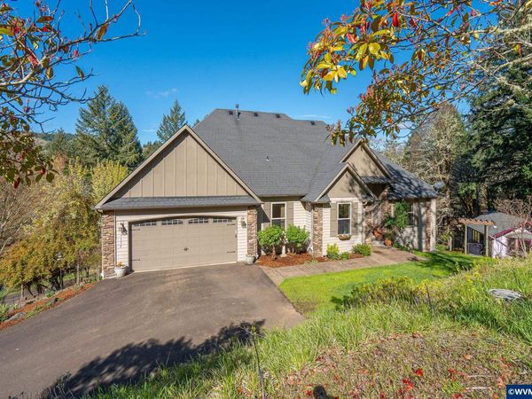 7175 NW Oak Creek Dr, Corvallis, OR 97330