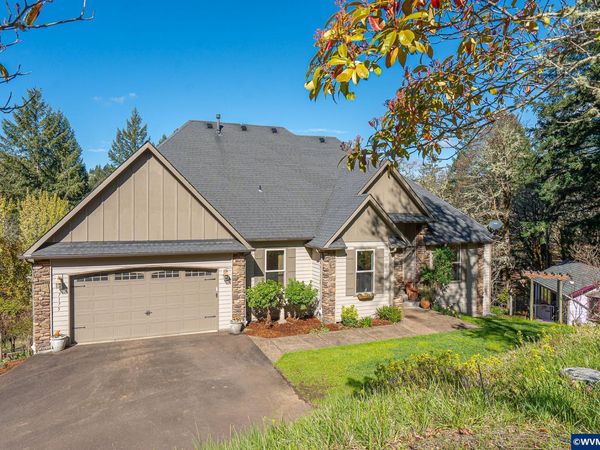 7175 NW Oak Creek Dr, Corvallis, OR 97330