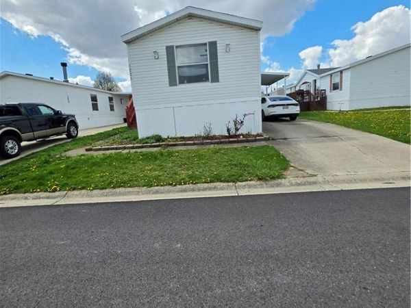 1221 Hazel Nut Lane, Sidney, OH 45365