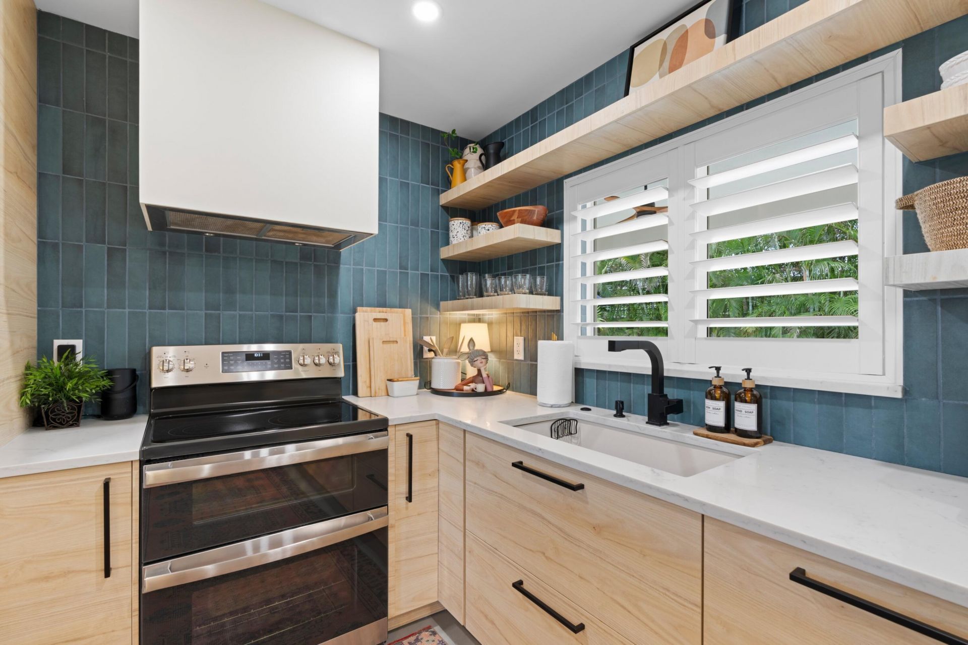 450 NE 5th Circle, Boca Raton, FL 33431 Photo