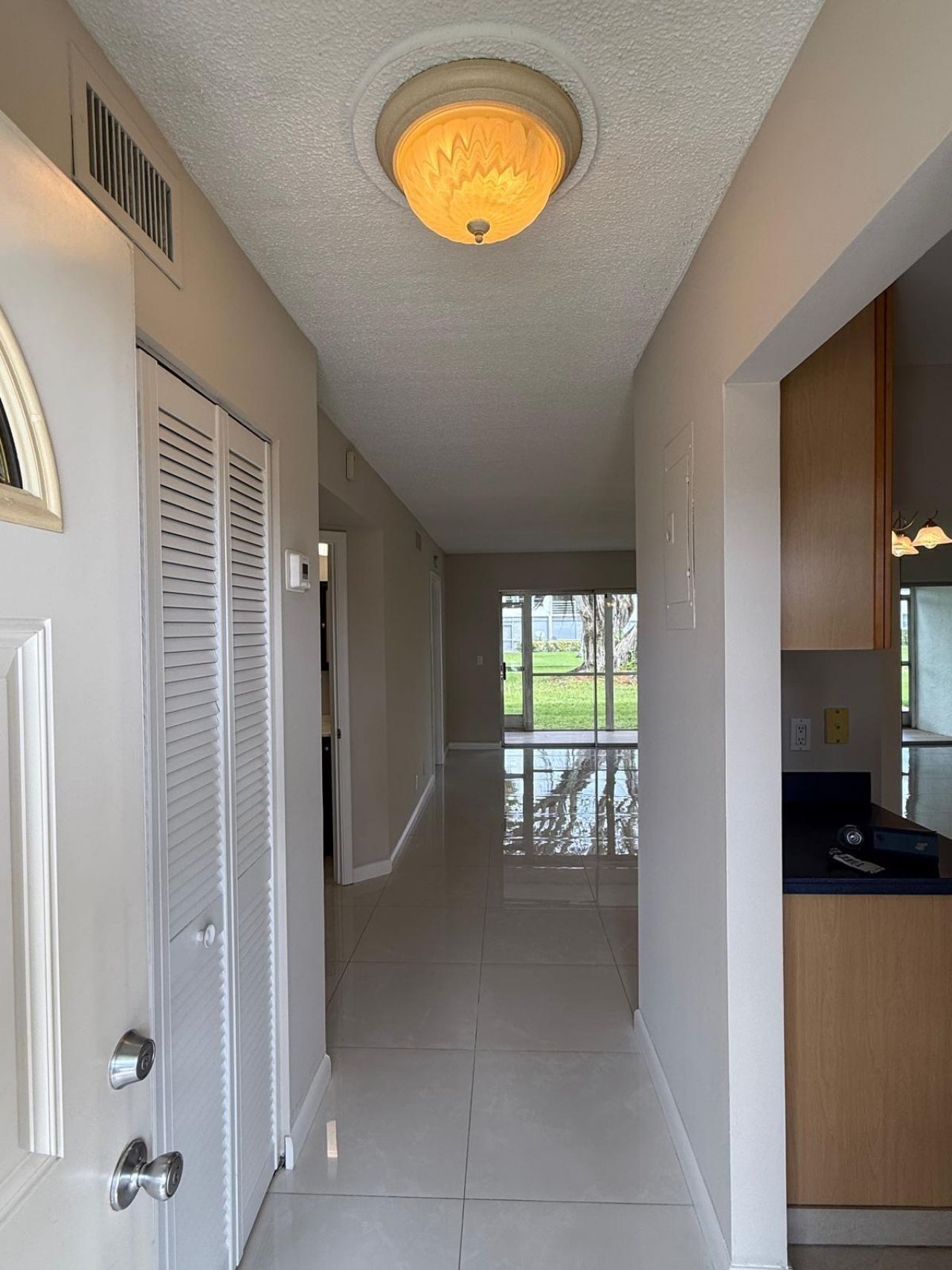 9911 Sandalfoot Boulevard, Unit 105, Boca Raton, FL 33428 Photo