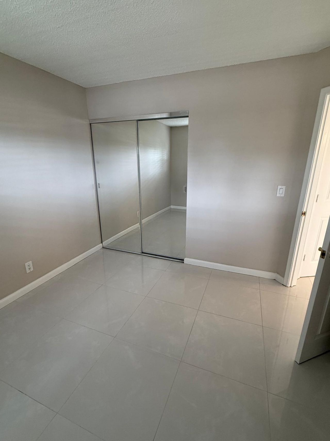 9911 Sandalfoot Boulevard, Unit 105, Boca Raton, FL 33428 Photo