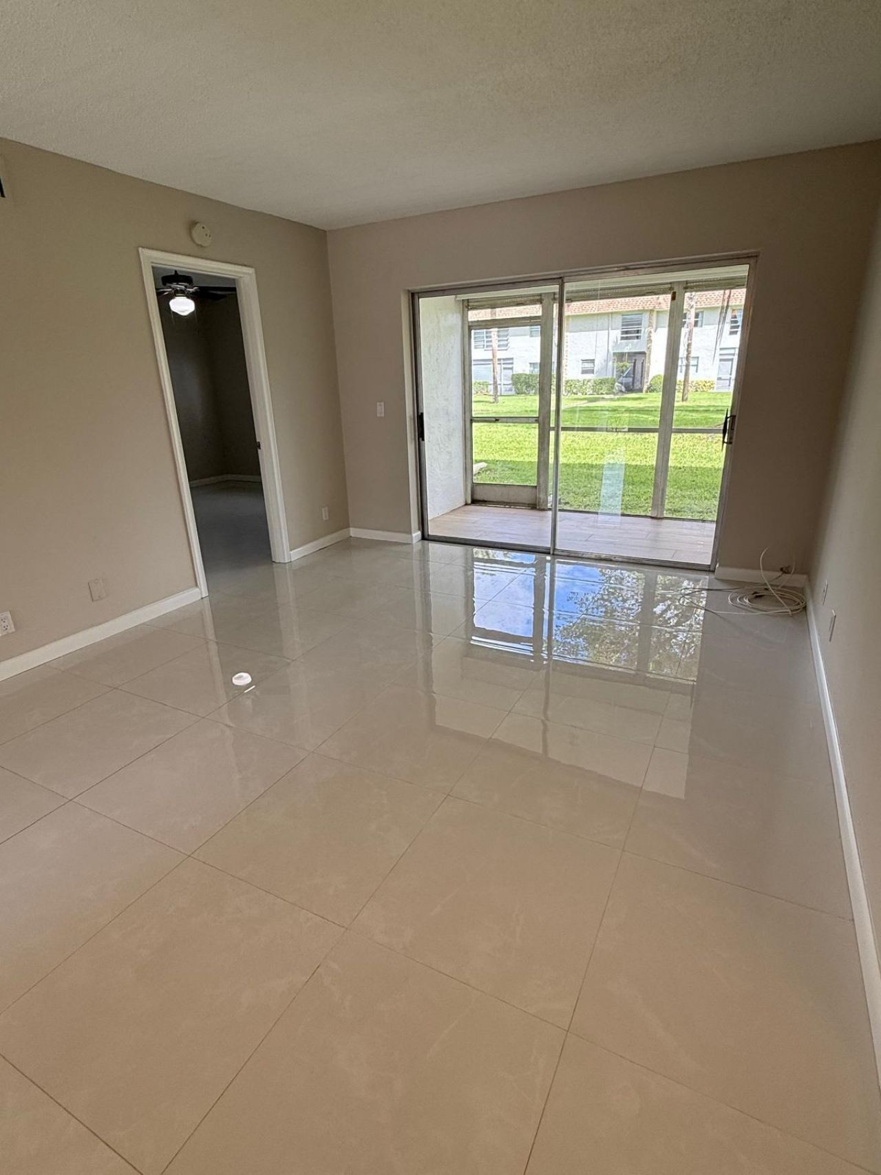9911 Sandalfoot Boulevard, Unit 105, Boca Raton, FL 33428 Photo