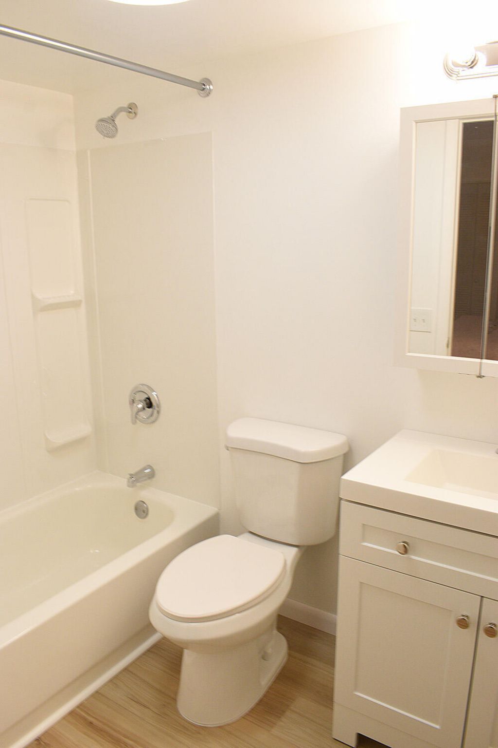 300 Village Green Circle S, Unit 220, Palm Springs, FL 33461 Photo