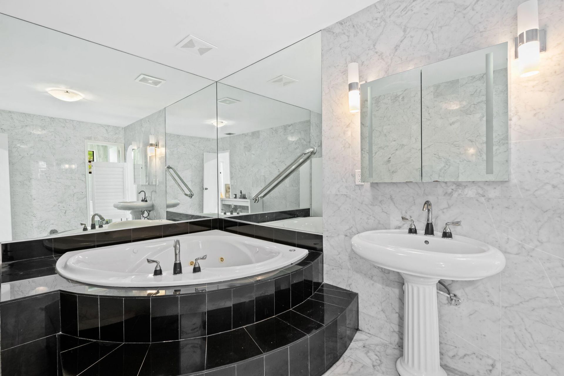 5500 SW 111th Terrace, Davie, FL 33328 Photo