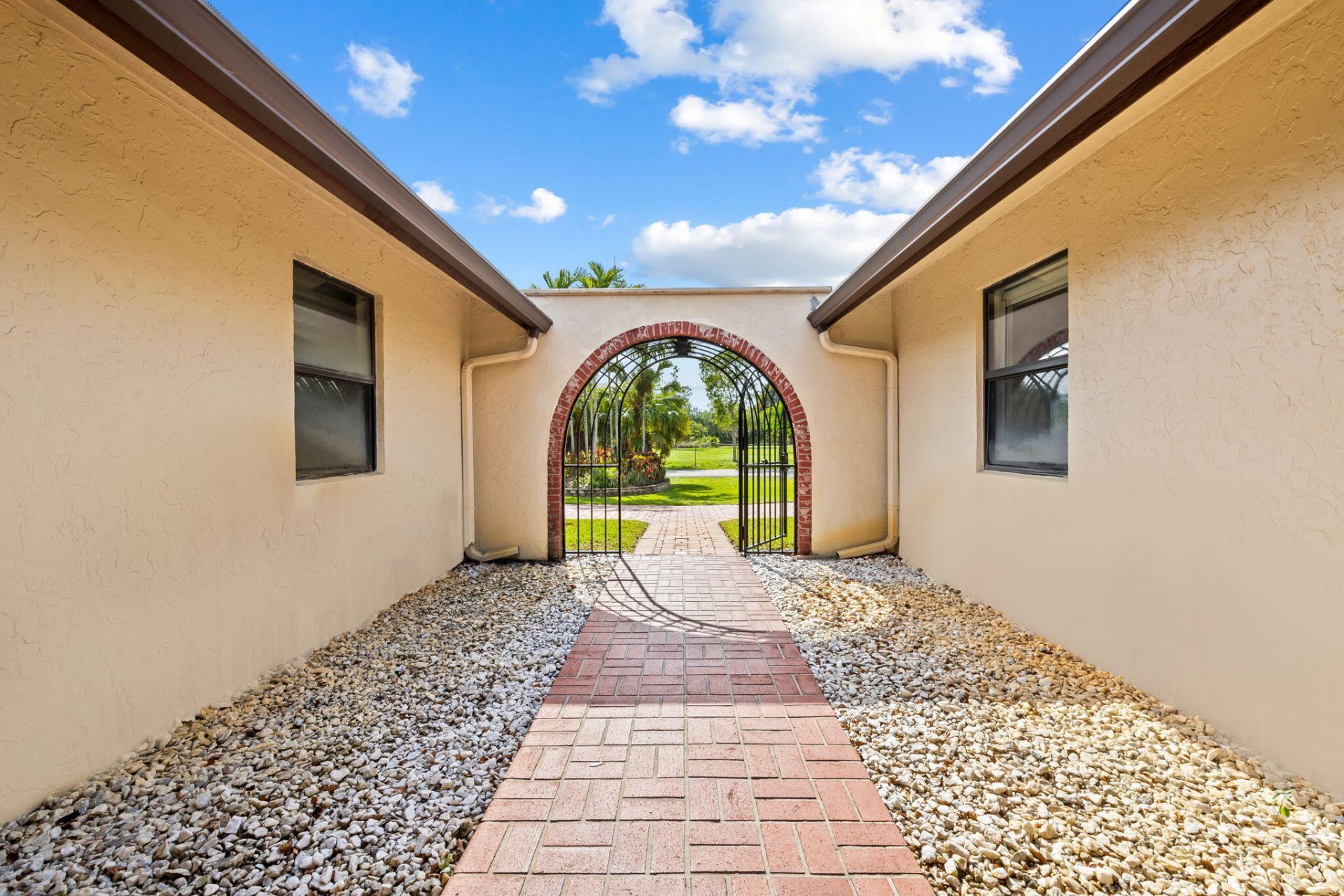 5500 SW 111th Terrace, Davie, FL 33328 Photo