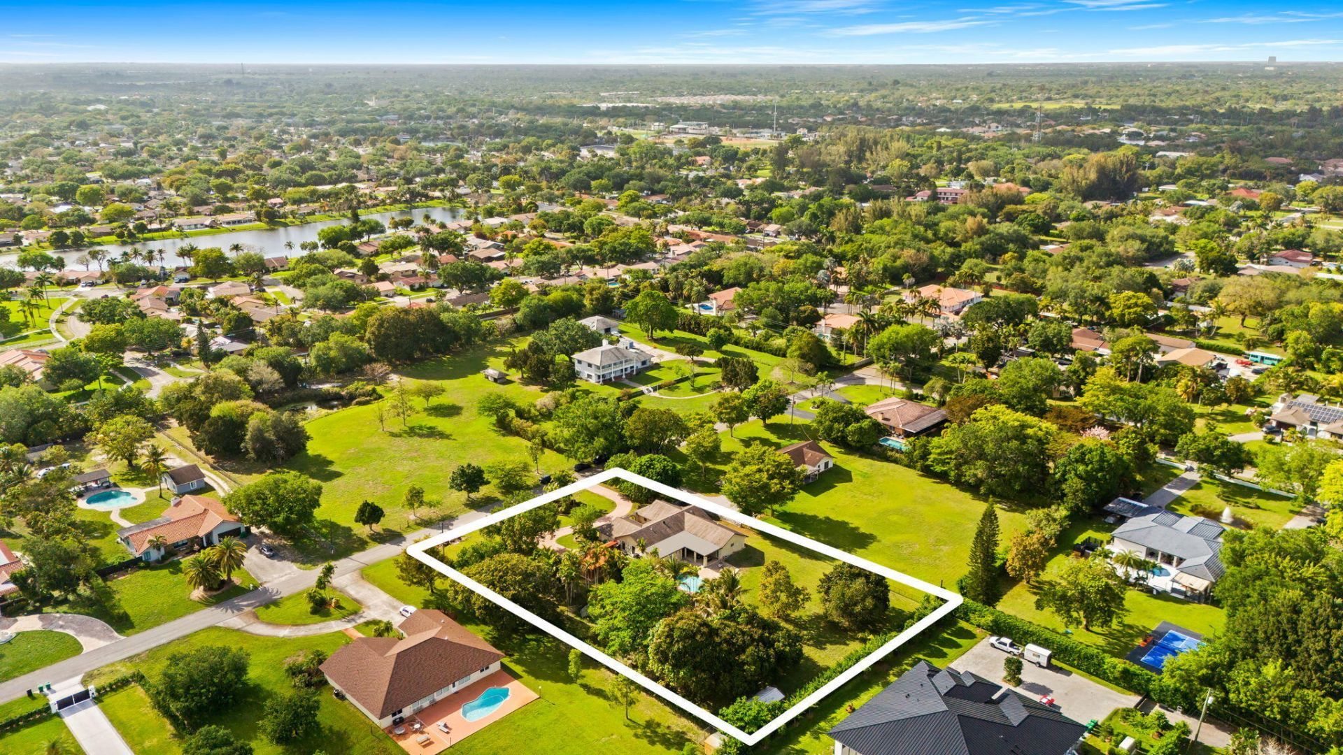 5500 SW 111th Terrace, Davie, FL 33328 Photo