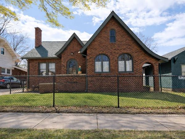 908 Grant Avenue, Waterloo, IA 50702