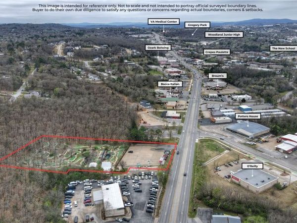 2692 College Avenue , Fayetteville, AR 72703