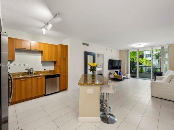 510 NW 84th Ave, Unit 220, Plantation, FL 33324