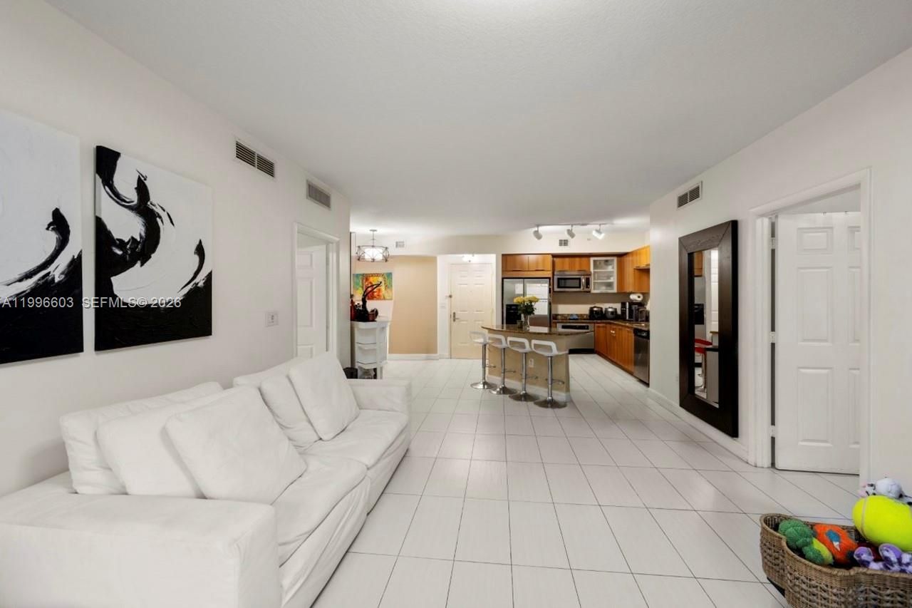 510 NW 84th Ave, Unit 220, Plantation, FL 33324 Photo