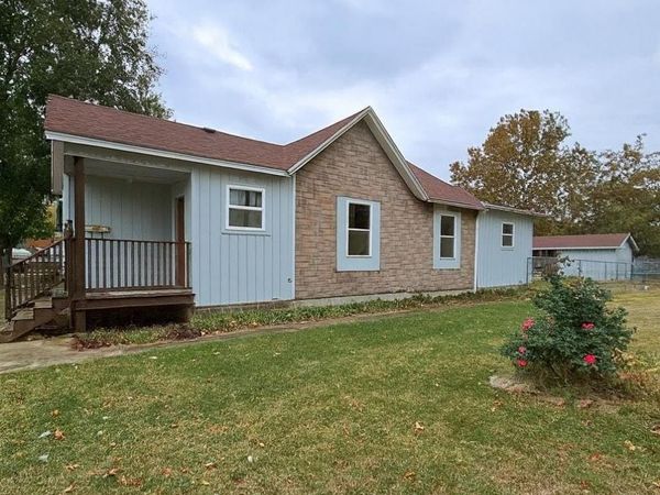 1121 N BENEDICT Street, Chillicothe, IL 61523