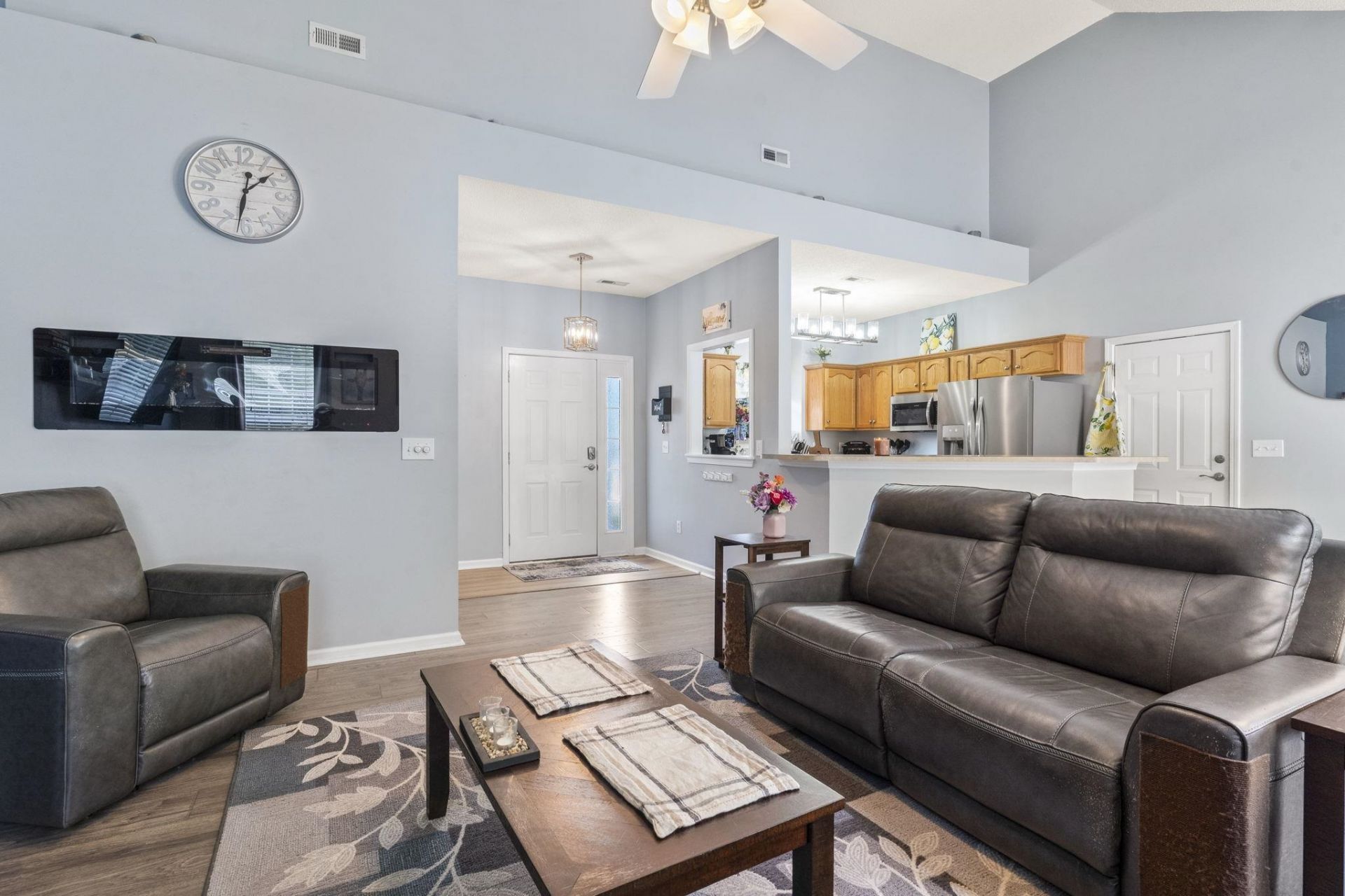 3468 Trailside Dr.  Photo 4