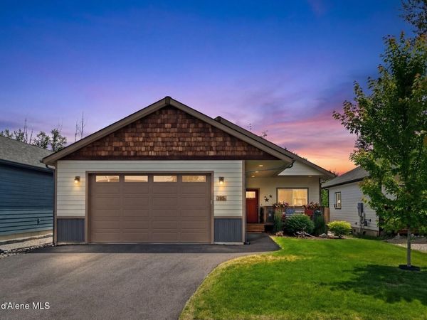 195 Carnelian Ave , Ponderay, ID 83852