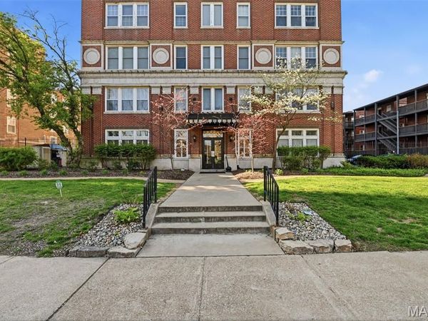 5330 Pershing Avenue , Unit 807, St Louis, MO 63112
