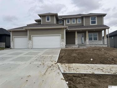 6125 S 215 Circle, Elkhorn, NE 68022