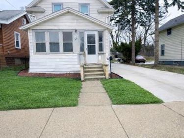 385 Whittemore Street, Pontiac, MI 48342