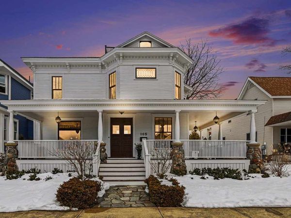 105 Division Street, Petoskey, MI 49770