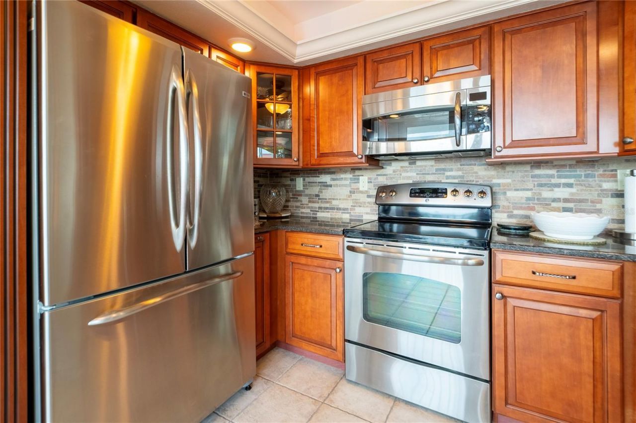 6361 Bahia Del Mar Boulevard, Unit 308, Saint Petersburg, FL 33715 Photo