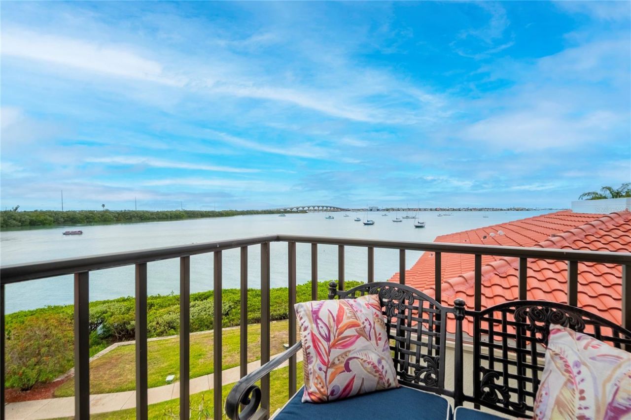 6361 Bahia Del Mar Boulevard, Unit 308, Saint Petersburg, FL 33715 Photo