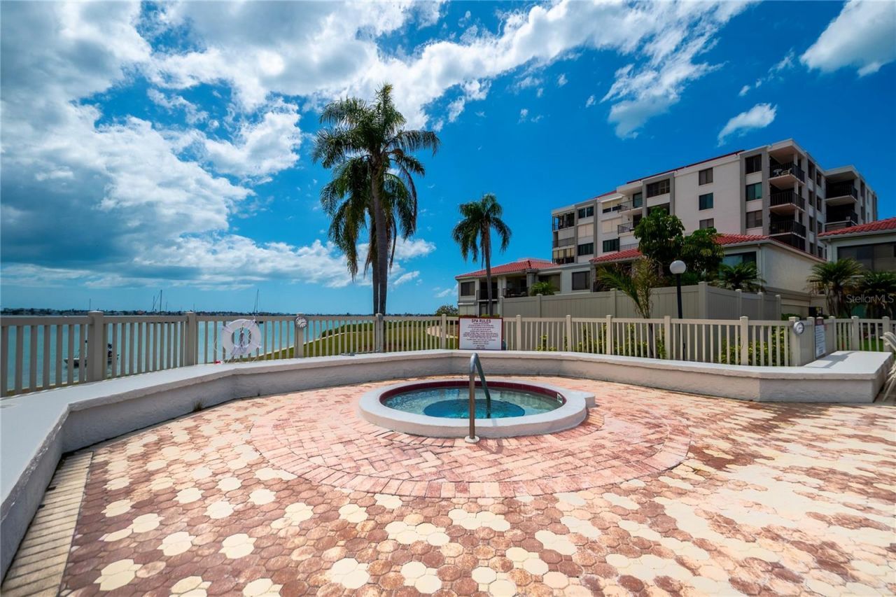6361 Bahia Del Mar Boulevard, Unit 308, Saint Petersburg, FL 33715 Photo