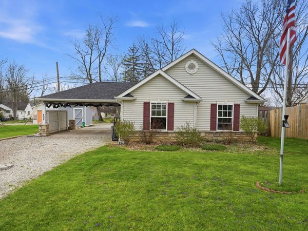 403 S Walnut Street , Baltimore, OH 43105