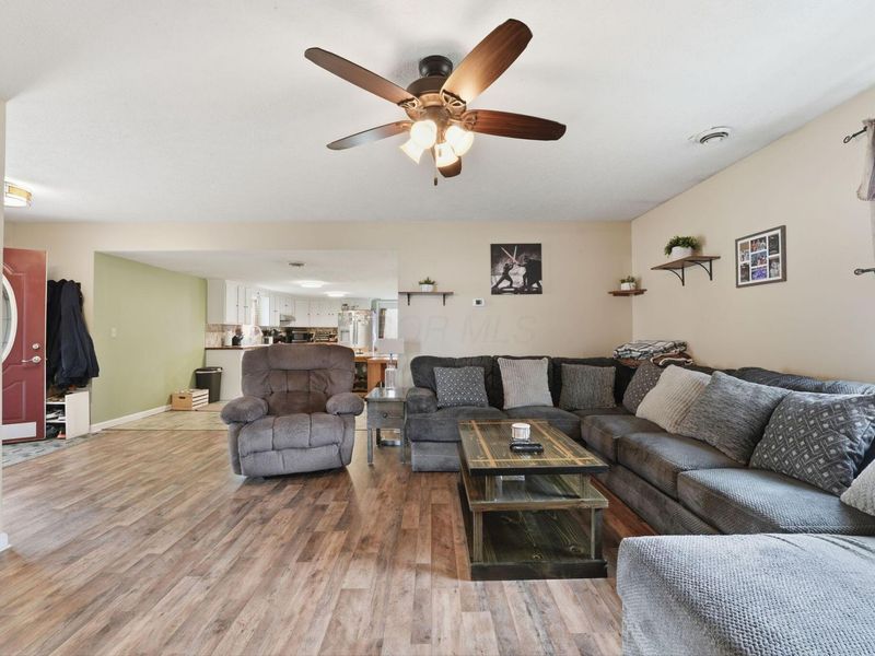 403 S Walnut Street , Baltimore, OH 43105 Photo 12