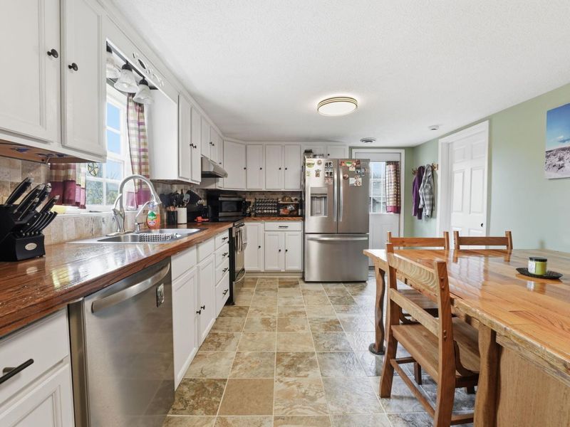 403 S Walnut Street , Baltimore, OH 43105 Photo 5