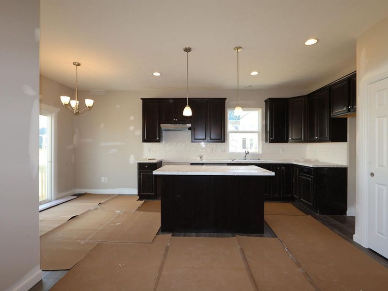 290 Olympic Loop, Commercial Point, OH 43116 Photo 3