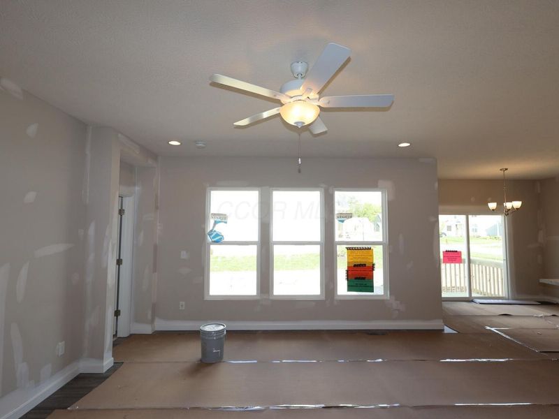 290 Olympic Loop, Commercial Point, OH 43116 Photo 4