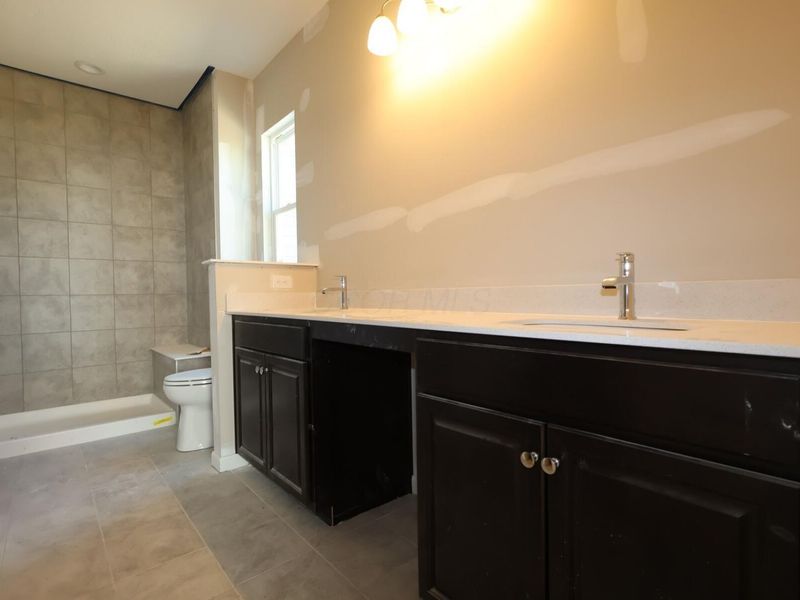 290 Olympic Loop, Commercial Point, OH 43116 Photo 6
