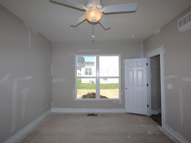 290 Olympic Loop, Commercial Point, OH 43116 Photo 7