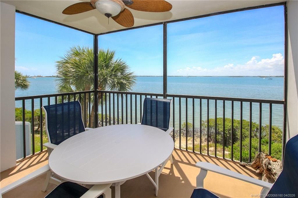 20 NE Plantation Road, Unit 205, Stuart, FL 34996 Photo