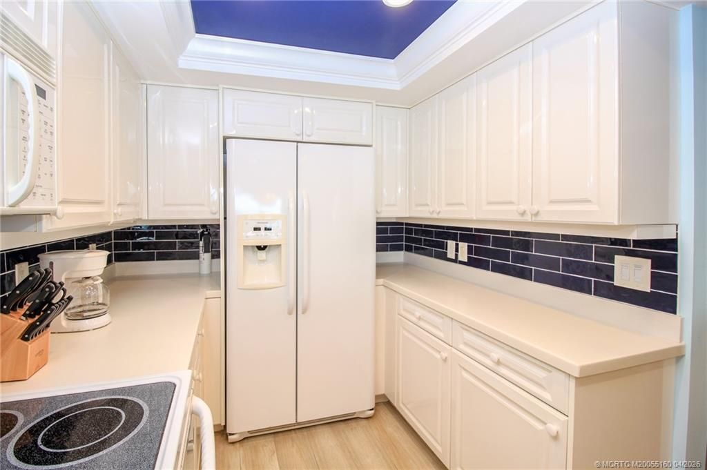20 NE Plantation Road, Unit 205, Stuart, FL 34996 Photo